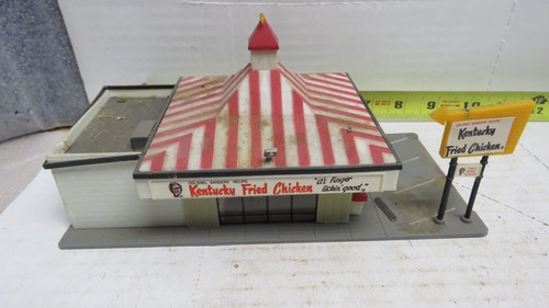 Kits de construcción a escala HO trenes realistas - Kentucky Fried Chicken 636614 | Zustand: Used
