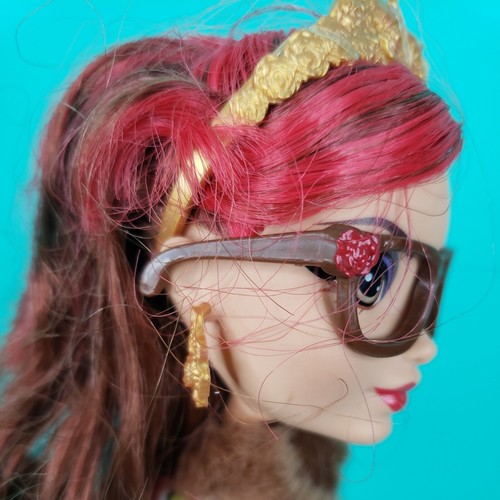Bambola di bellezza Ever After High primo capitolo Rosabella Mattel ottime condizioni - Foto 8 di 9
