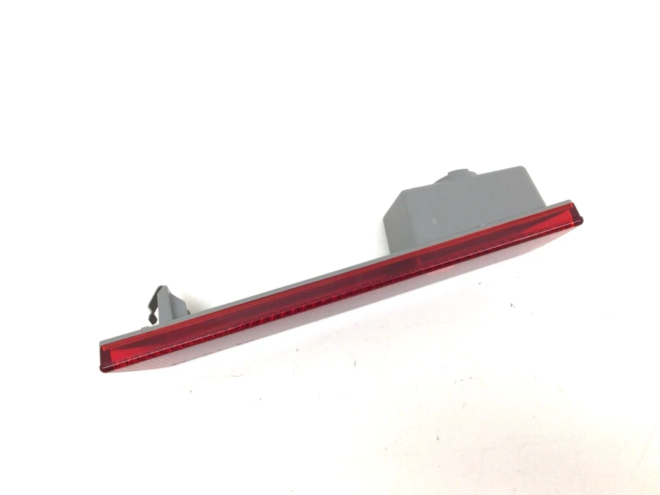 Dodge Challenger Charger traseiro esquerdo motorista para-choque lateral marcador lâmpada carcaça fabricante de equipamento original - Imagem 3 de 4