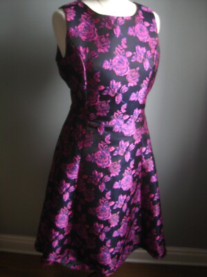 JACQUARD FIT FLARE KLEID BROKAT lila 16 14 Weihnachten Party besondere Veranstaltung glänzend