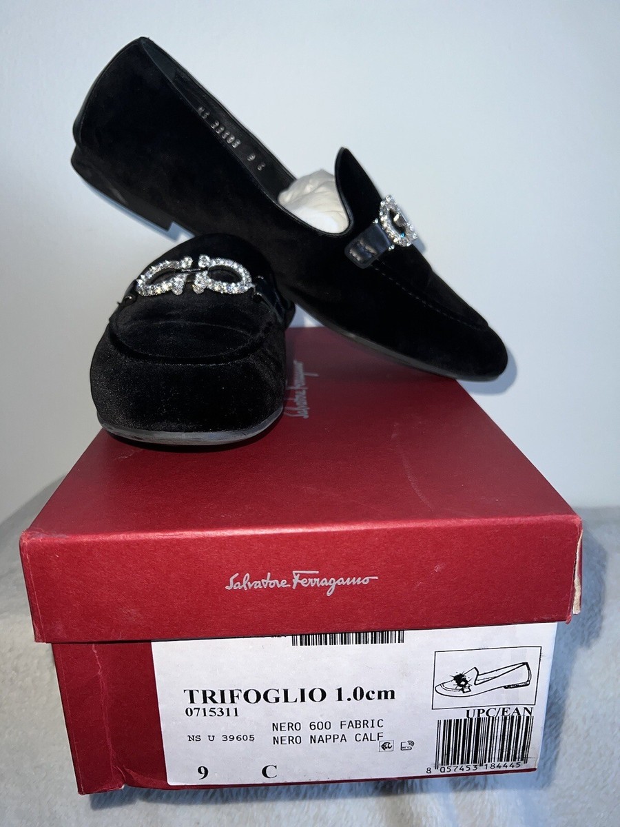 Size 9C Women - Salvatore Ferragamo Trifoglio Nero 600 Fabric * NS 