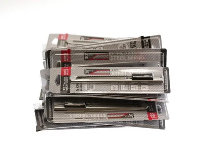 EASY-FOLIEN 24x 30° Grad Profi CUTTERMESSER Folienmesser 9mm Edelstahlmesser ( 24 stück )