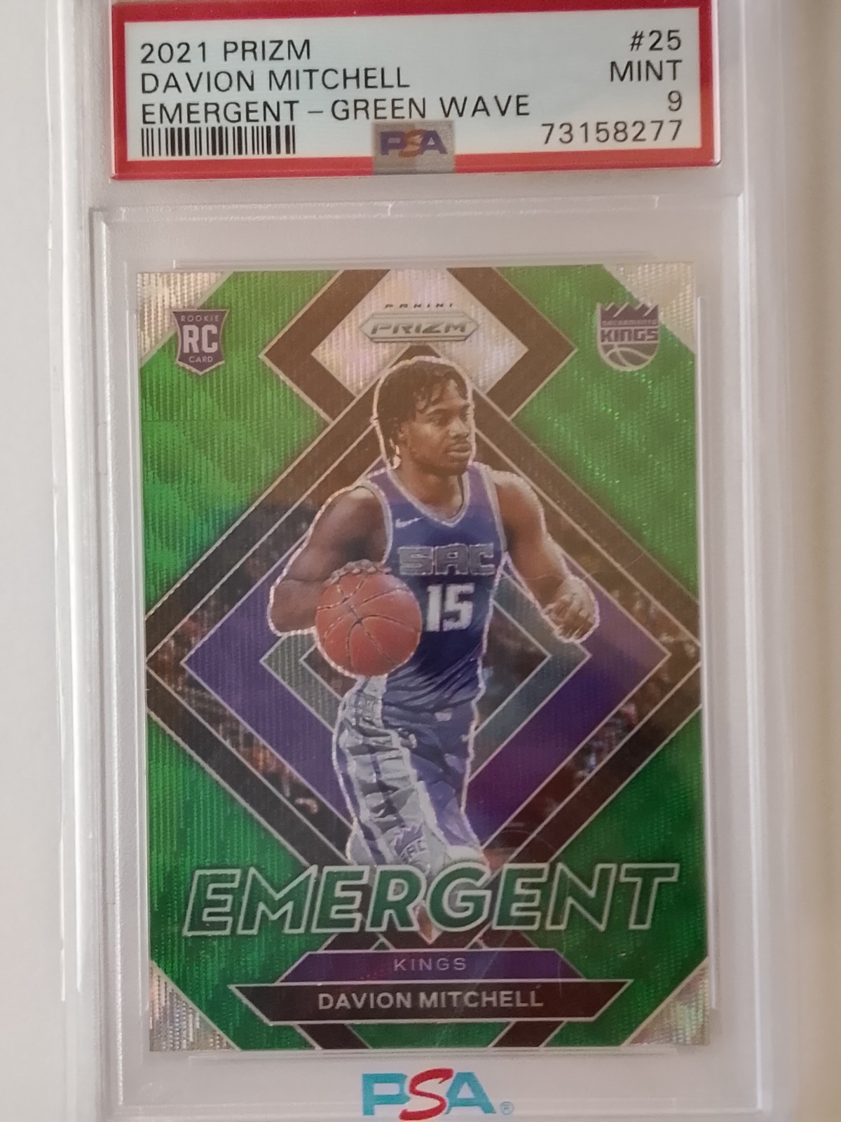 2021-22 Panini Prizm Emergent Green Wave Davion Mitchell #25 PSA 9 Rookie RC