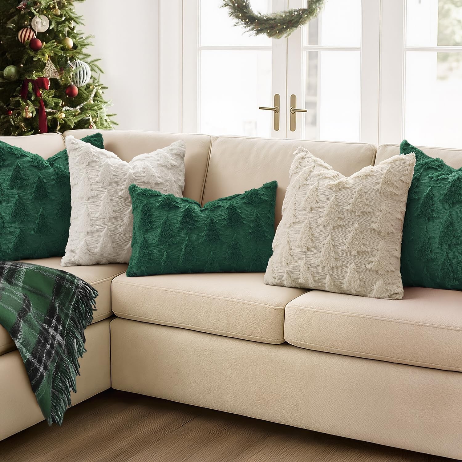 MIULEE Christmas Throw Pillow Covers Dark 18 x 18 (Pack of 2), Green 