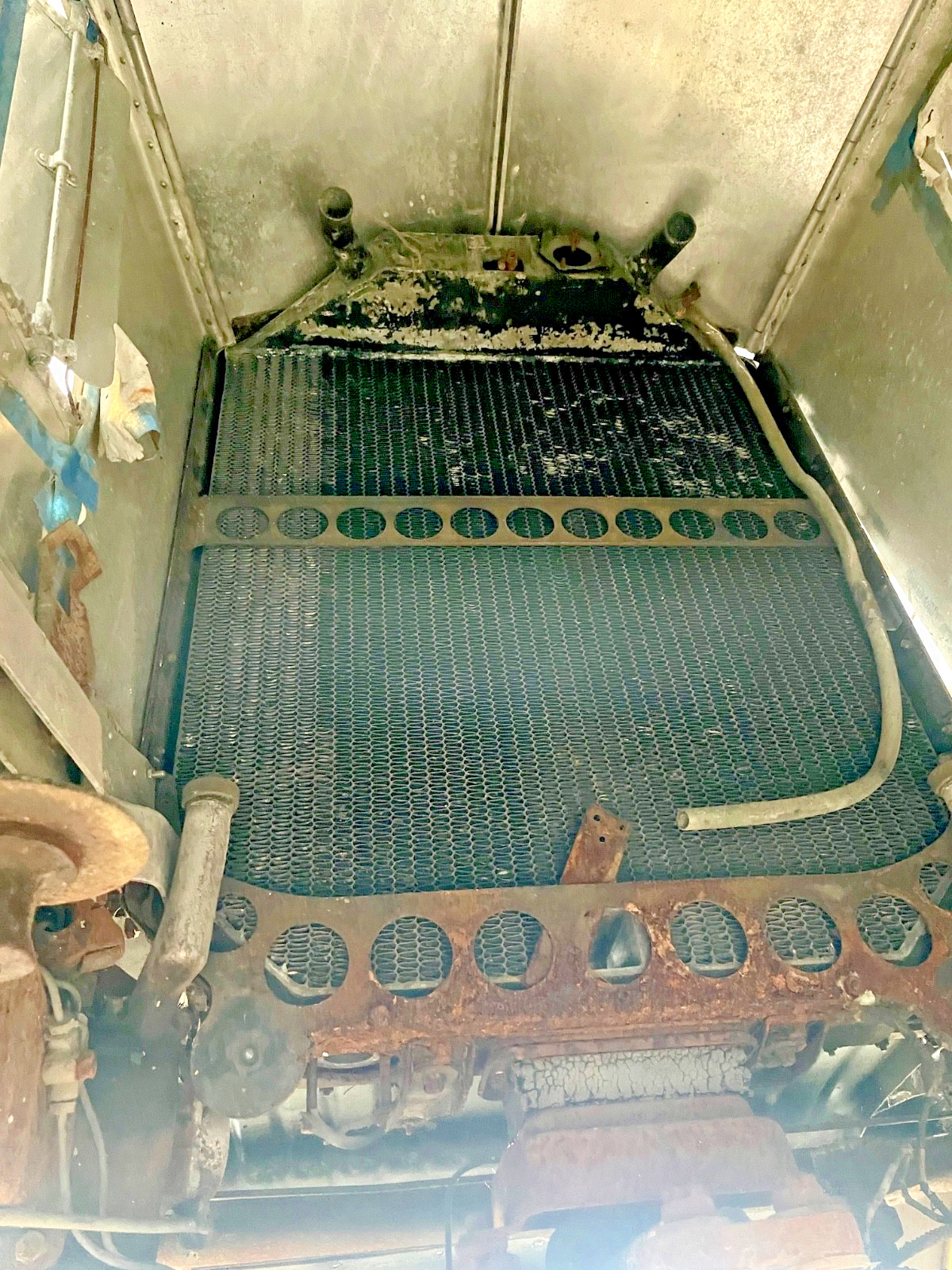 ROLLS ROYCE PREWAR PHANTOM III V12 RADIATOR. HUGE BENTLEY USED PARTS INVENTORY