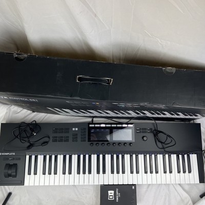 Native Instruments KOMPLETE KONTROL S61 MK2 Smart Keyboard Controller *READ*
