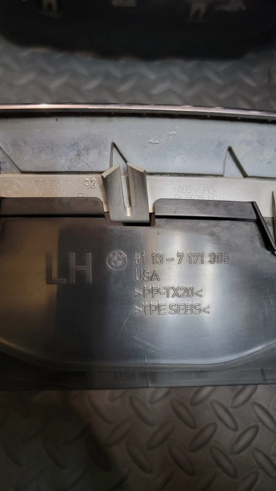 BMW X5 E70 2007-2013 parrilla de ventilación del capó del conductor y del pasajero OEM Foto 4 de 4