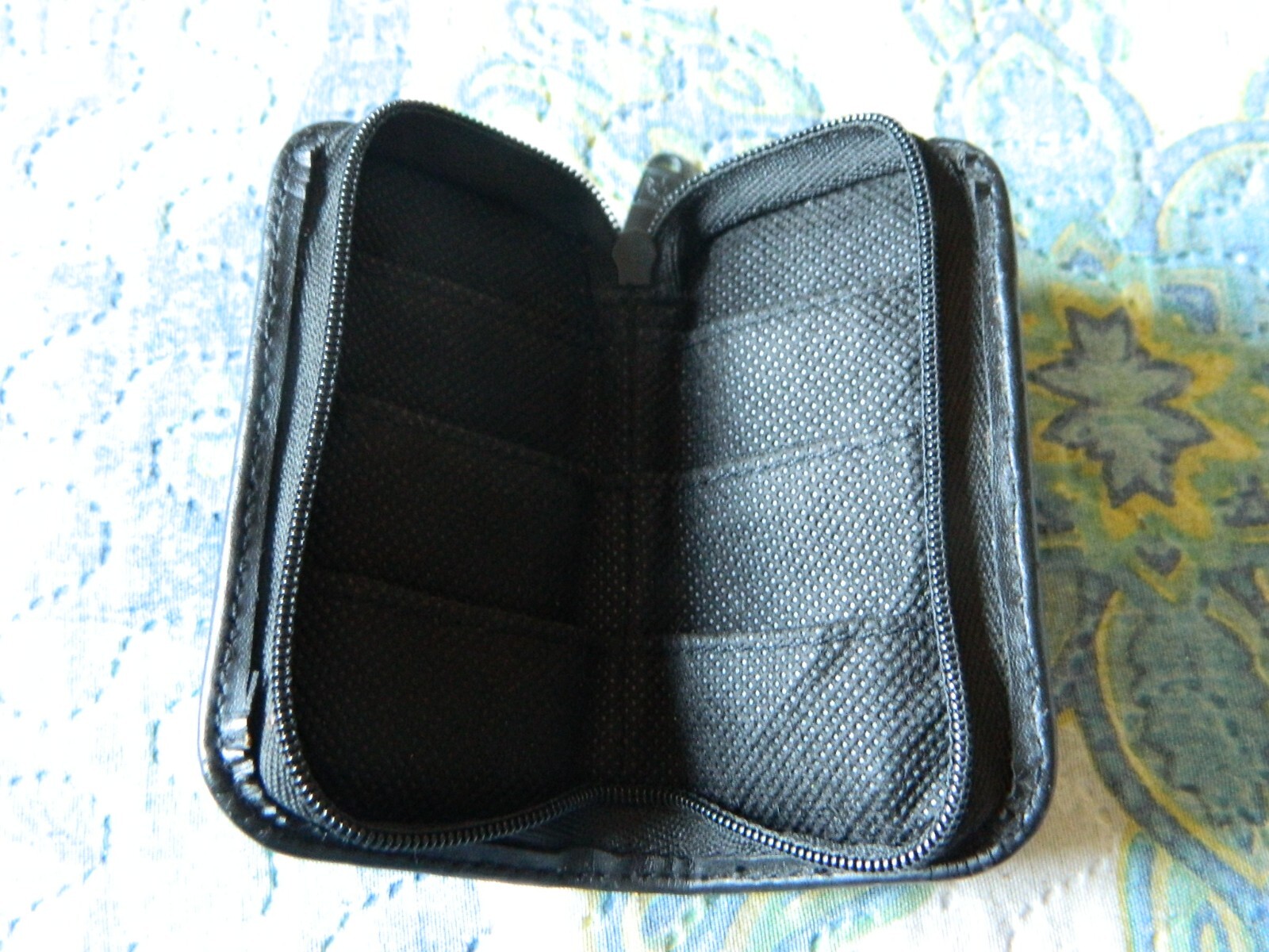 Picture 3 of 4