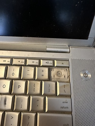 Apple MacBook Pro 15-Inch (2006) For Parts Or Repair - Picture 5 of 6