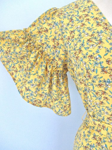 NWT $138 Max Studio Gold Ditsy Floral True Wrap Peasant Dress Ruffle Bell Slvs S - Picture 6 of 8
