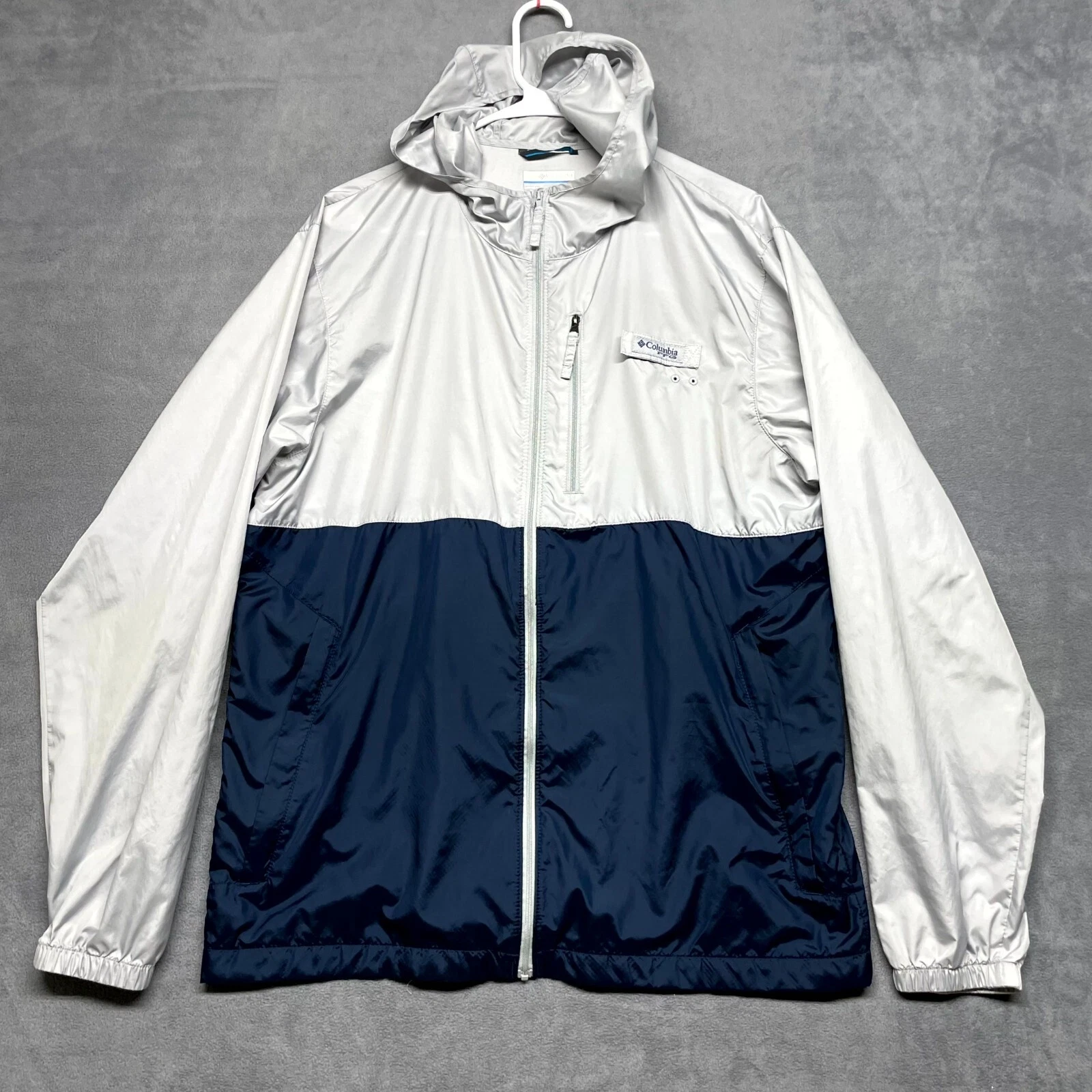 Columbia PFG Windbreaker Jacket Men's Medium Gray Blue Logo Long Sleeve Full Zip
Opens in a new wind