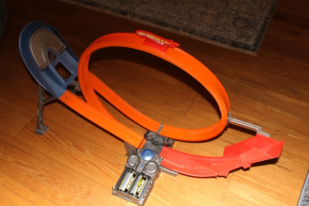 Hot wheels cheap power loop raceway