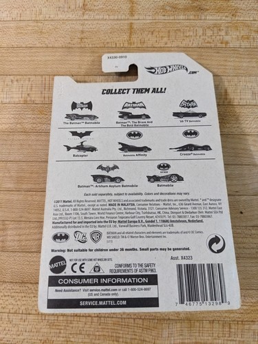 Hot Wheels Batman Batmobile Crooze 07/08 2011 NIB - Picture 2 of 2
