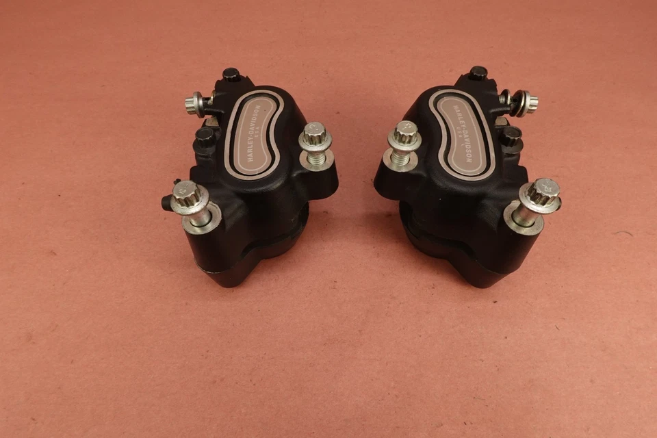 Pinça de freio dianteira Harley Davidson Dyna Fat Bob FXDF 2008-2013 direita esquerda - Imagem 4 de 4