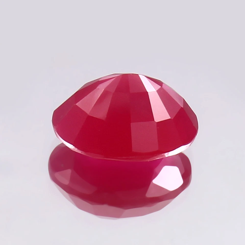 Lab Created Ruby Corundum Oval Faceted AAA Loose Gemstones ( 12x16x7 mm ) - Image 3 of 4