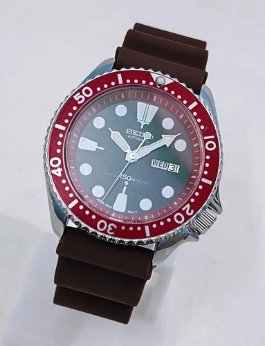 Vintage Seiko Diver's Automatic DD 17-Jewels Japanese Men's 80s Made Wristwatch