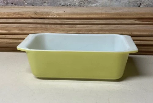 Vintage Pyrex Glass #913 Verde Green Loaf Pan Square Handles 8 1/2" Long