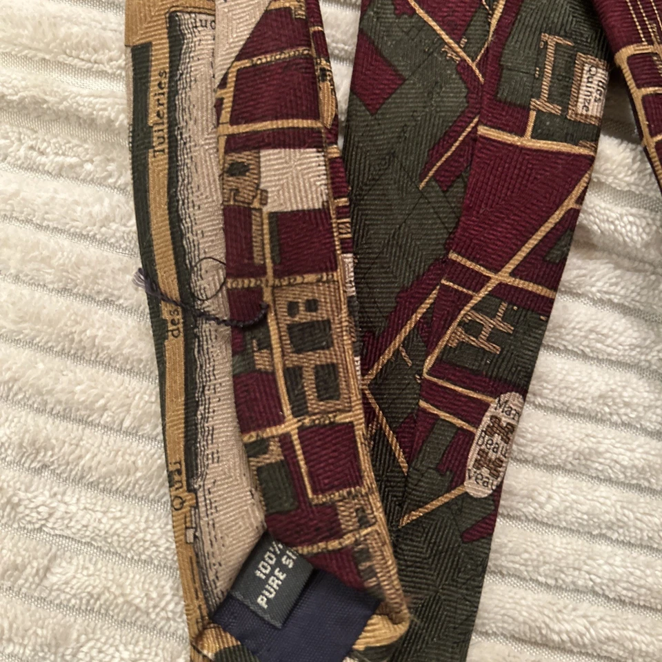 Corbata CIVITAS París Francia Paisaje Mapa Viaje Rojo Borgoña 100% Pura Seda Foto 3 de 4