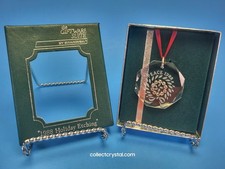 Swarovski 1988 - THE GIFTWARE SUITE SWAROVSKI HOLIDAY Peace CRYSTAL ORNAMENT