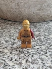 LEGO Star Wars C-3PO -The Force Awakens (Red Arm)