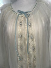 VTG Miss Elaine Sheer Chiffon Peignoir Robe Nightgown White Baby Blue Embroidery