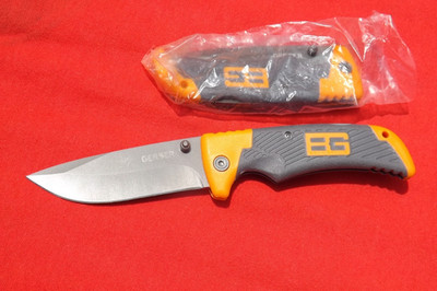 2 LOT   Bear Grylls Gerber Survival Compact Scout Knife LOCKBACK ORANGE BLK  NEW