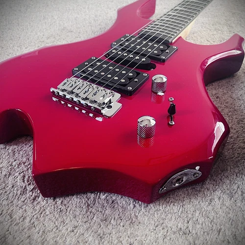 Full-Size Red Electric Guitar with 24-Frets, H-S-H Pickups, and Accessories