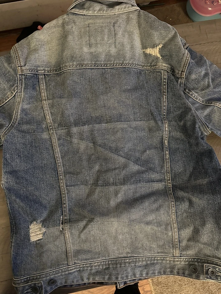 $99 Guess Men's Blue Dillon Studded Denim Jean Jacket Coat Size Large - Image 2 of 4