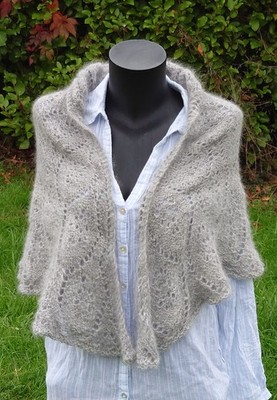 Luxus Handarbeit 100% Natur Angora Dreieckstuch Halstuch Schal Hellgrau