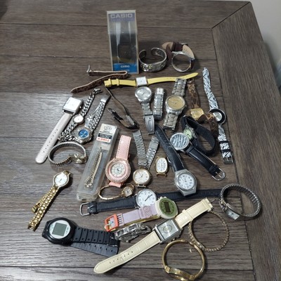 Lot Of 29 Untested Watches Decade, Timex, Embassy, GoGoey, Le Sport, Worthington