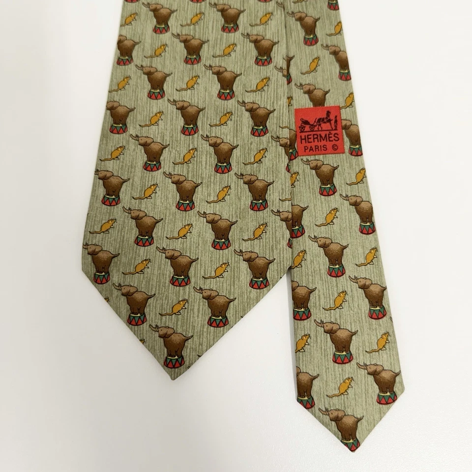 Hermes Mens Tie Circus Elephants & Mice Sage/Brown Silk 7681 TA 3.5" (W) 57" (L) - Image 2 of 4