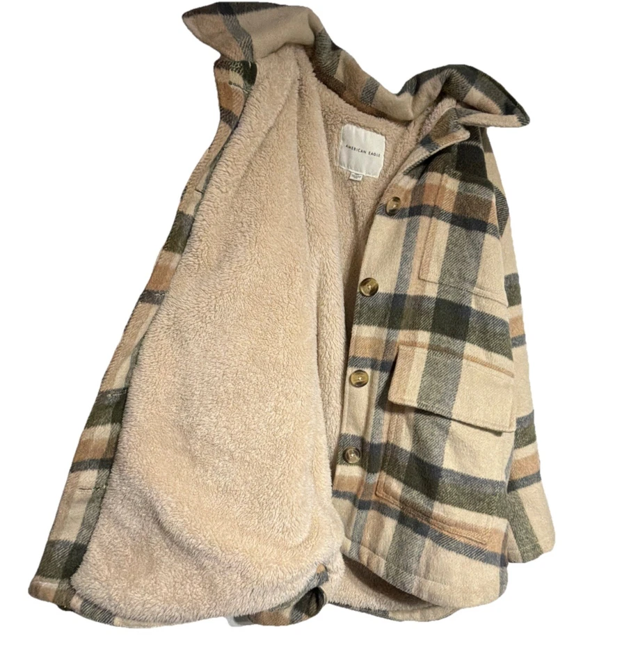 American Eagle AE Womens Sz L Oversized Sherpa Lined Plaid Shirt Jacket Shacket - Image 4 of 4