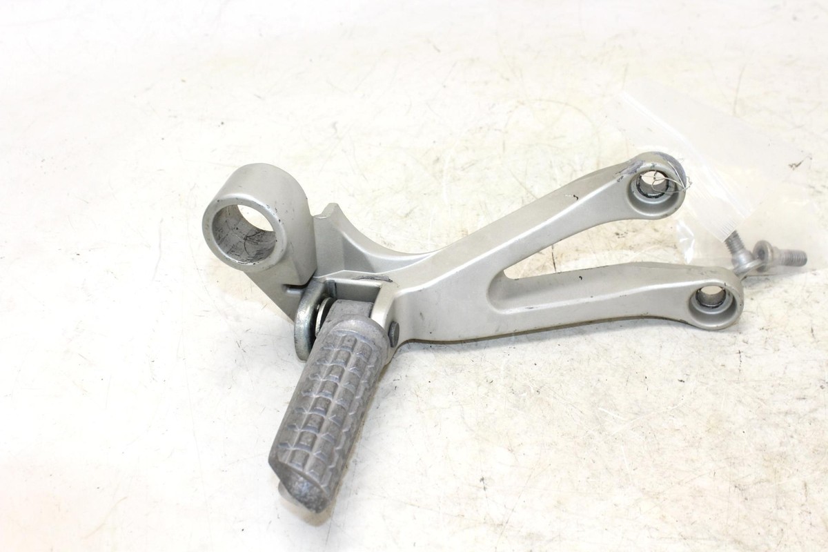 6脚セットの出品です。 1999 Kawasaki Ninja Zx6r Zx600g Right Left Rearsets Rear Set