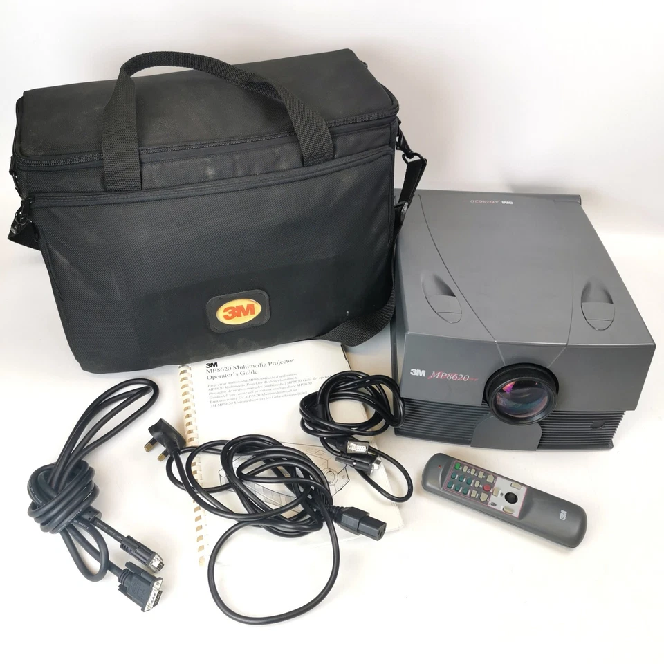 3M Desktop Projector MP8620 w/ Remote, Case & Accessories DV 710 Liesegang - Image 3 of 4