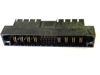 Molex 876313002, Power to the Board, 32 pol, 250V, 30A, 6.35mm Pitch, Power 2.54