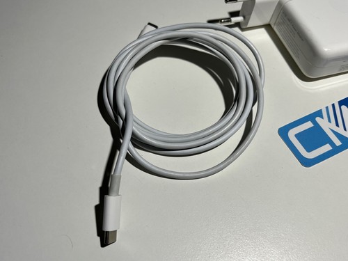 Fuente de alimentación APPLE MNF82Z/A 87W USB C adaptador MacBook Pro Air incl. 2M USB C A1719 - Imagen 3 de 7