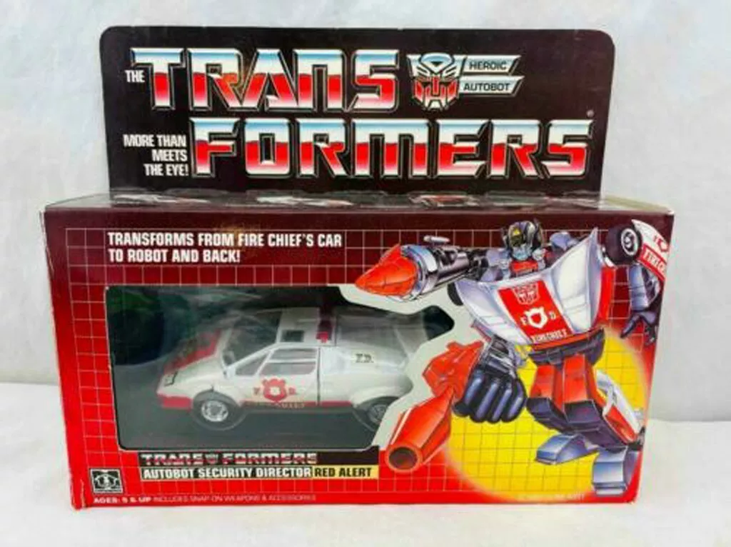 Transform G1 Red Alert reissue brand new MISB Gift free shipping Transform G1 Red Alert reissue brand new MISB Gift free shipping