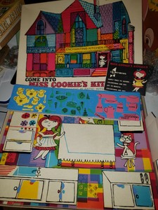 miss cookie's kitchen colorforms