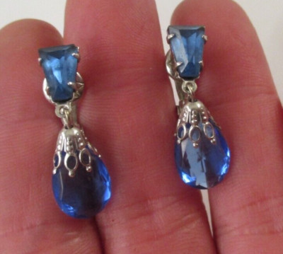 Vintage Signed LEWIS SEGAL BLUE RHINESTONE FACETED GLASS DANGLE EARRINGS Pierced