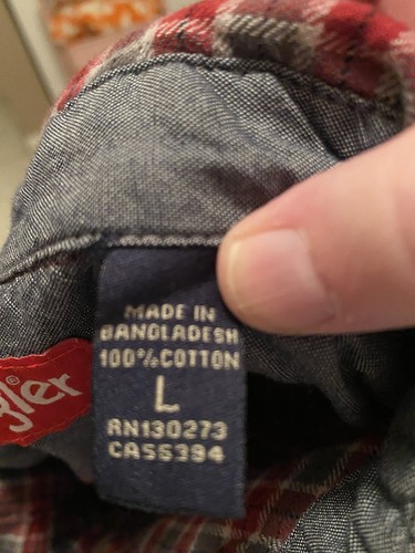 Camisa Wrangler para hombre talla grande con botones franela roja verde a cuadros manga larga - Imagen 4 de 10