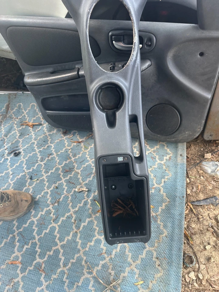 00-05 DODGE NEON SRT4 OEM CONSOLE INTERIOR PISO CENTRAL FRONTAL - Imagem 2 de 3