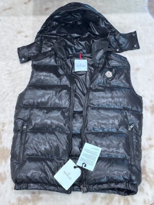 MONCLER BORMES HOODED DOWN GILET/VEST SIZE 4 BLACK COLOR | eBay MONCLER BORMES HOODED DOWN GILET/VEST SIZE 4 BLACK COLOR | eBay