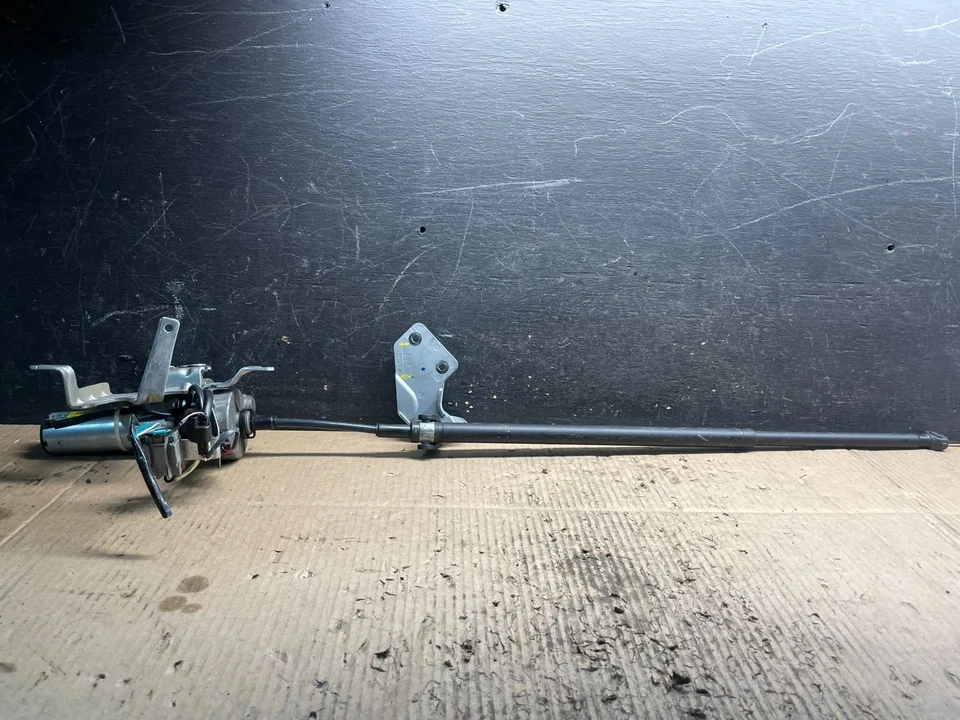 2007 to 2014 Ford Expedition  Liftgate Motor Trunk Lift Actuator OEM u9175 DG - Image 2 of 4