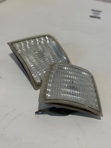 1992-1996 FORD F150 F250 F350 BRONCO FRONT CORNER MARKER LIGHTS PAIR SET OEM - Picture 2 of 11