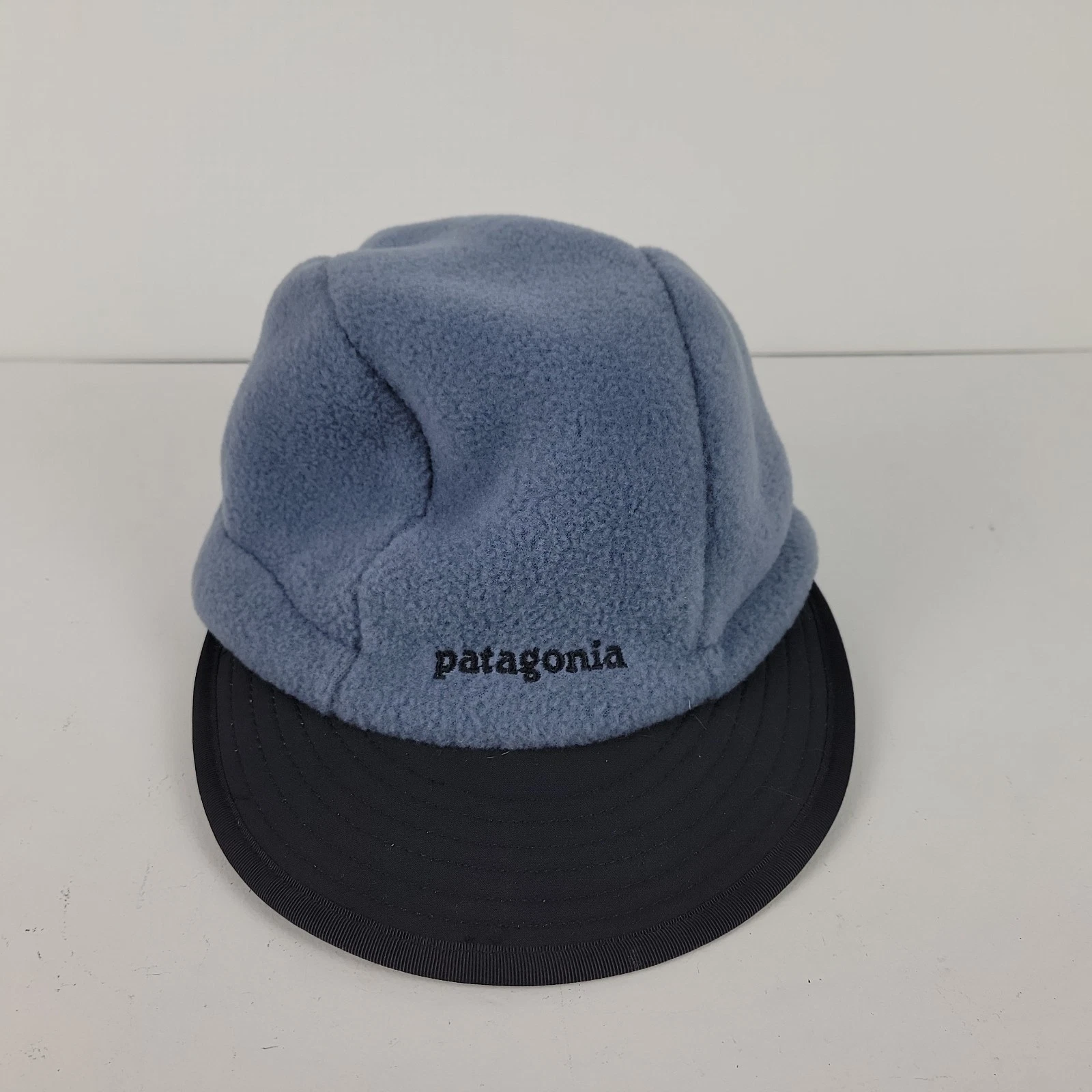 Patagonia Vintage Synchilla Fleece DuckBill Ear Flap Hat Unisex Adjustable Winte
Opens in a new wind