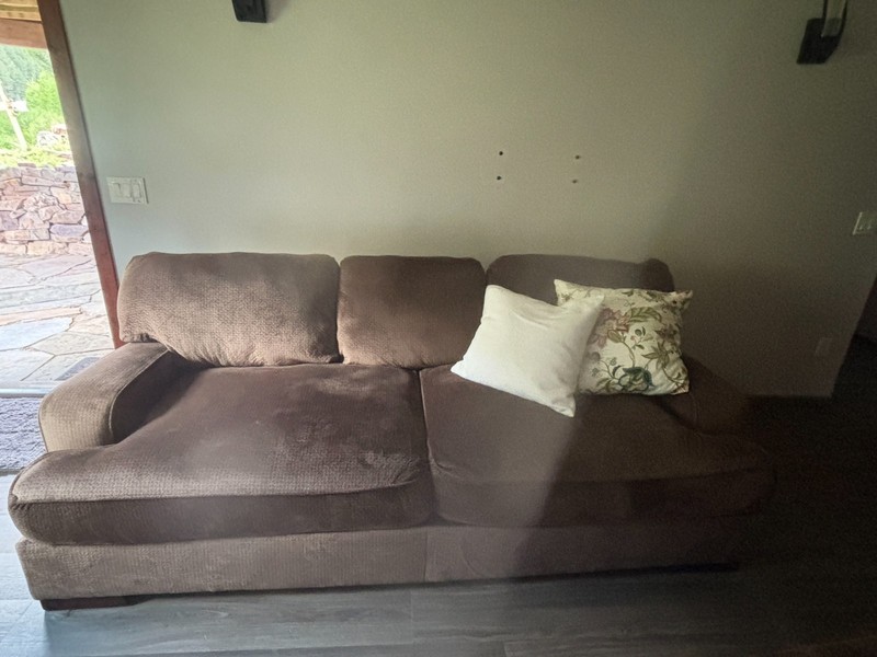 Ashley Furniture Beige Sofa 3-Seater Brown Super Comfy