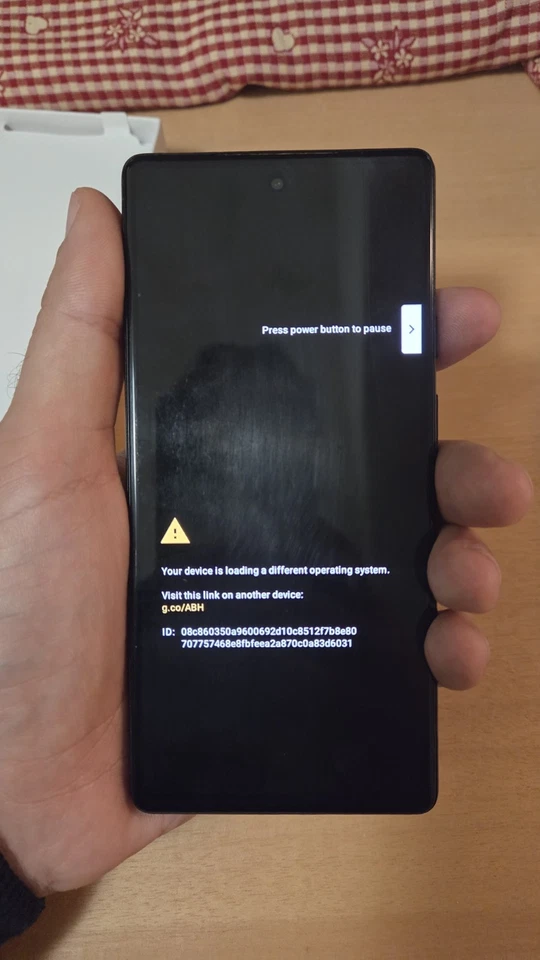 Google pixel 6a con GrapheneOS - 128GB - Grigio - Immagine 4 di 4