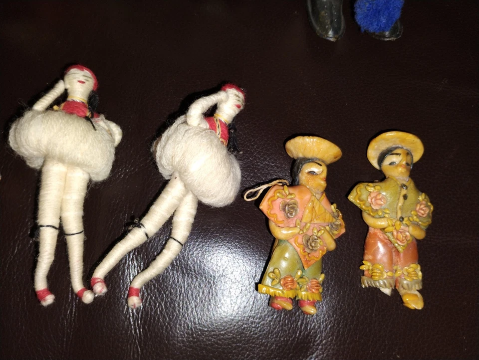 Lote de (10) muñecas antiguas de vestir folclórico con disfraz, muñecas años 30 todo bonito Foto 2 de 4