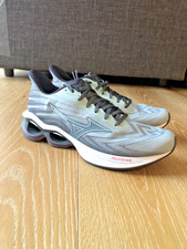 Mens Mizuno Wave Creation 25 - US size 9 - Gray / wht / sage - Brand New