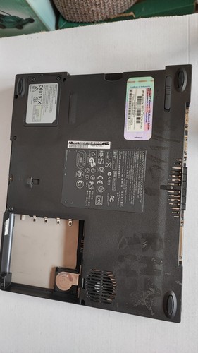 Compaq Armada M700 Laptop For Parts And Repair - Picture 12 of 14